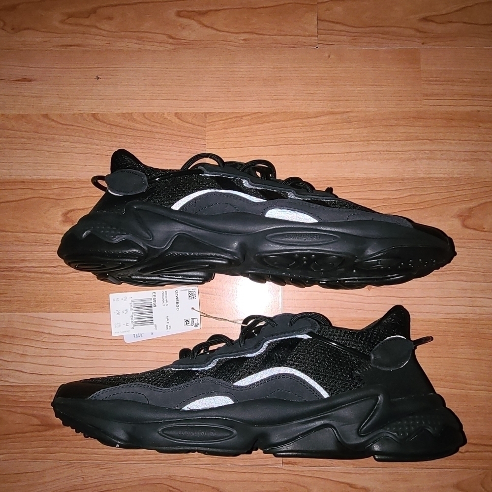 Adidas Ozweego 'Black Carbon'